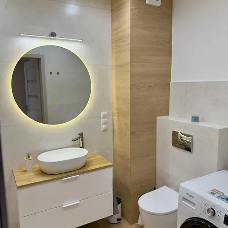 A Modern With Air Conditioning And A Balcony * Kraków